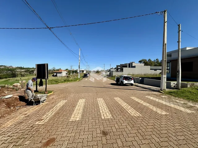Vista da rua com trabalho de construção em Lajeado, Brasil.