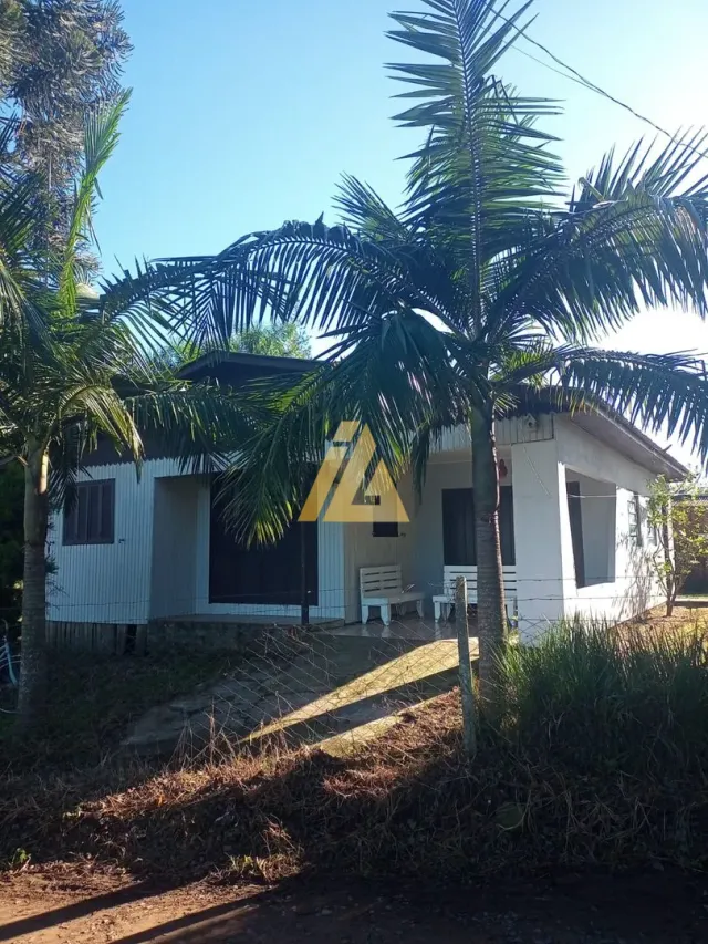 Área rural com 2 dormitórios