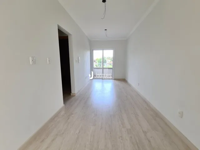 Apartamento com 2 dormitórios, foto 2