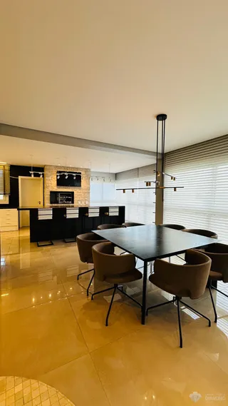 Apartamento com 3 dormitórios, foto 2