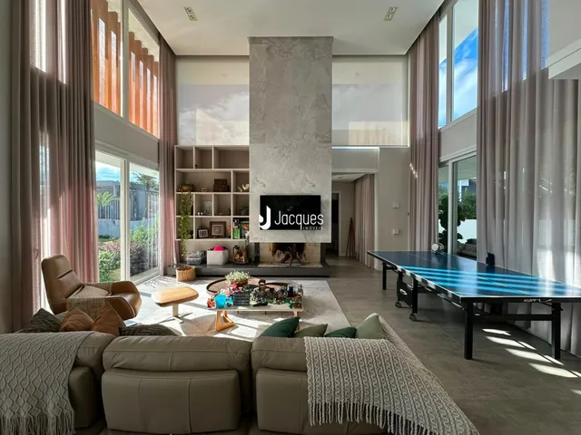 Casa com 4 dormitórios, foto 3