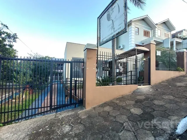 Casa com 3 dormitórios