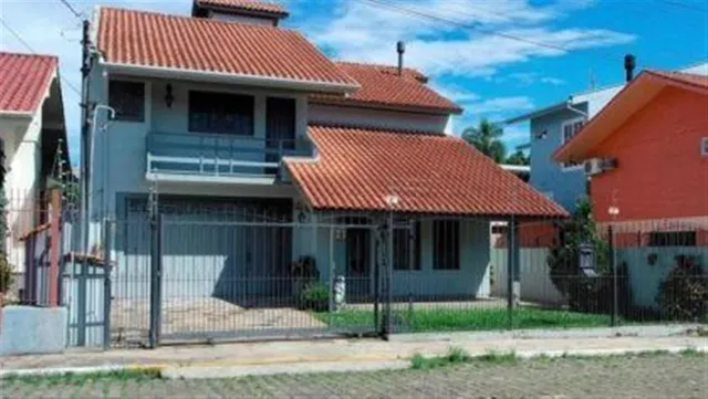 Casa com 3 dormitórios