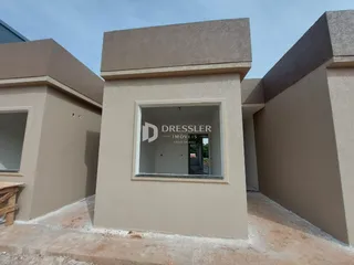 Fachada externa de uma residência em construção em Lajeado, Brasil.