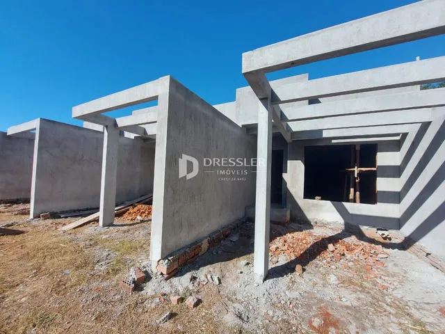 Fachada de construção de uma residência em Lajeado, Brasil.