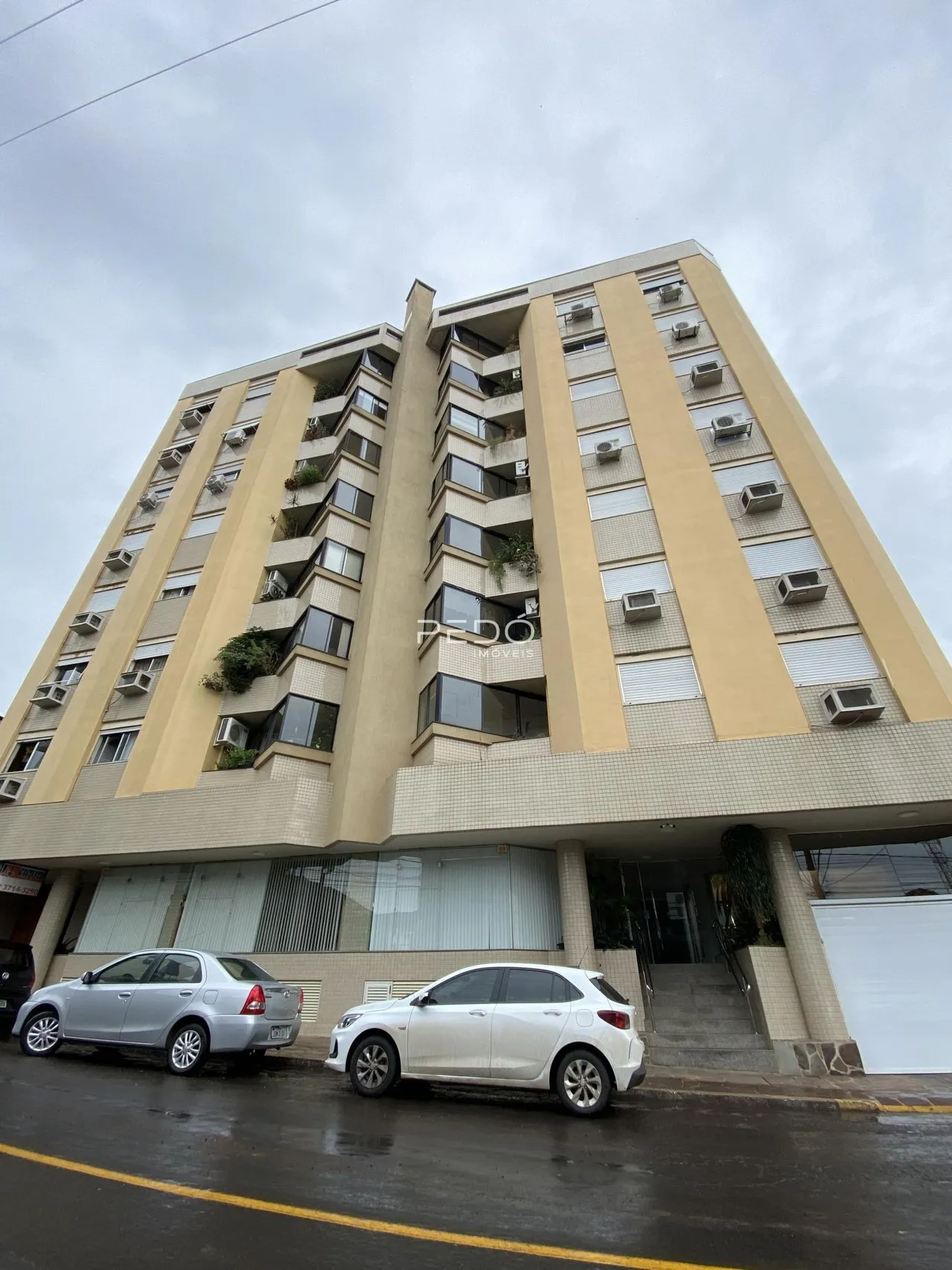 Fachada de um prédio residencial em Lajeado, Brasil.