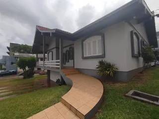 Casa com 4 dormitórios, foto 2