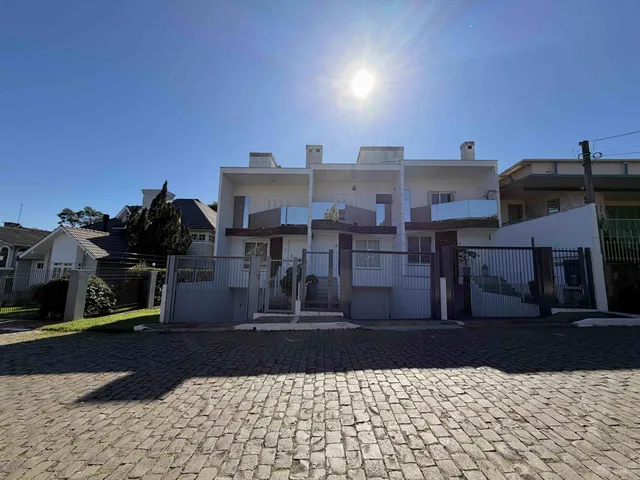 Sobrado com 3 dormitórios