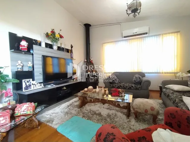 Casa com 4 dormitórios, foto 5