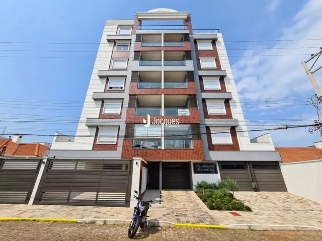 Fachada de um prédio residencial em Lajeado, Brasil.