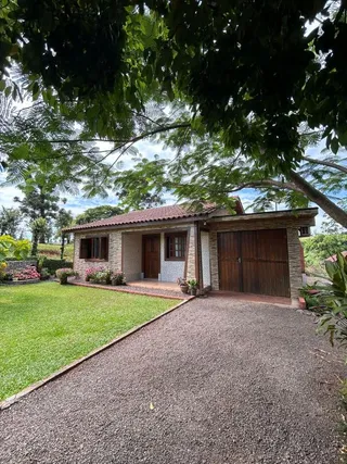 Área rural com 2 dormitórios