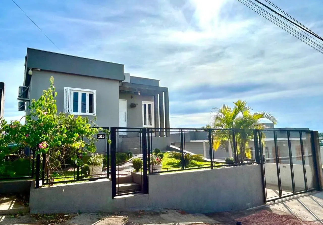 Casa com 2 dormitórios, foto 1