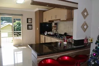 Vista da cozinha de uma propriedade em Lajeado, Brasil.