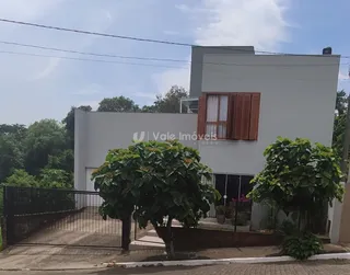 Casa com 3 dormitórios, foto 1