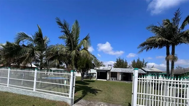 Casa com 3 dormitórios