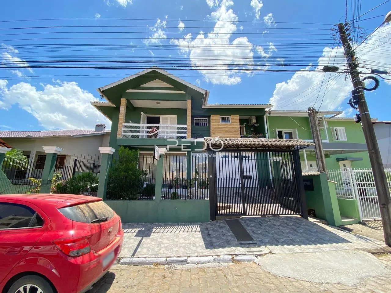 Casa com 4 dormitórios, foto 1