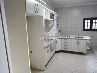 Casa com 4 dormitórios, foto 3