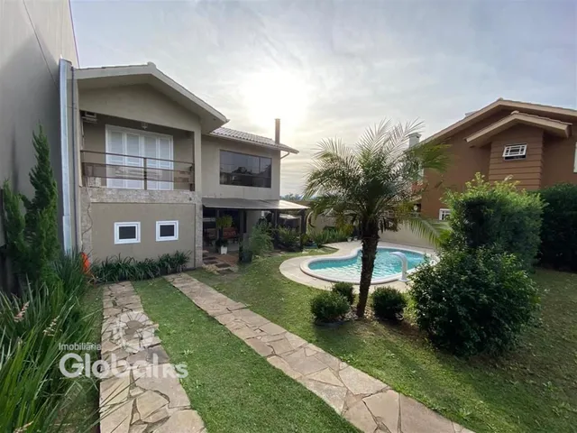 Casa com 3 dormitórios