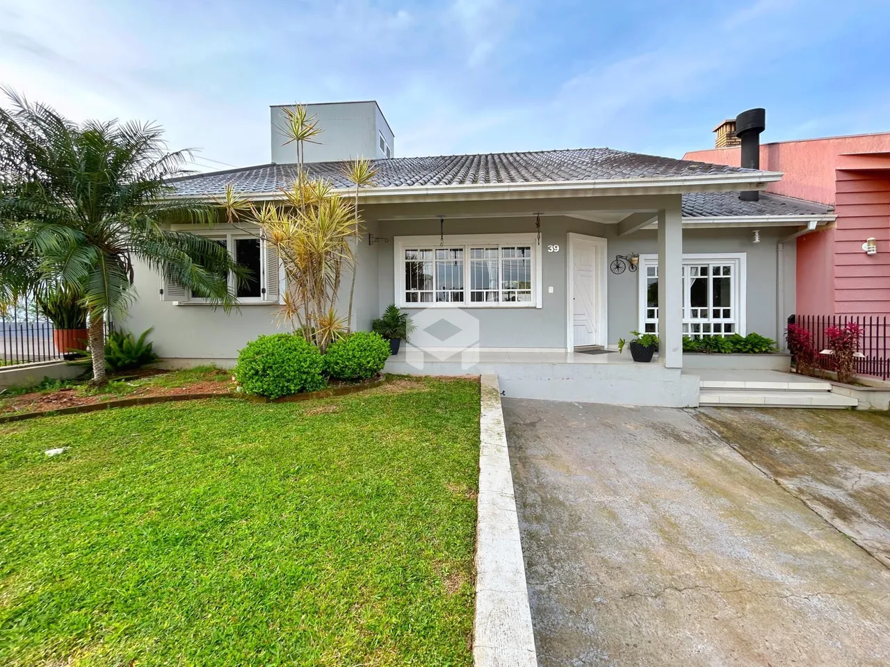Casa com 3 dormitórios, foto 1