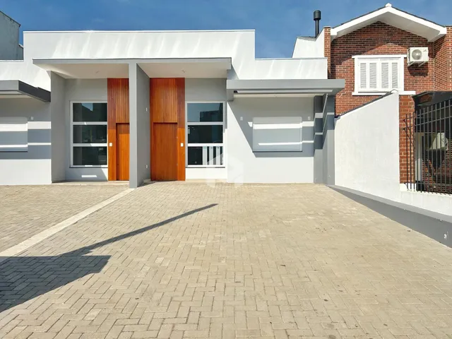 Casa geminada com 2 dormitórios