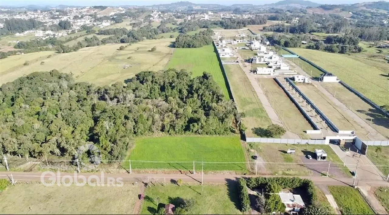 Vista aérea de uma propriedade rural em Lajeado, Brasil.