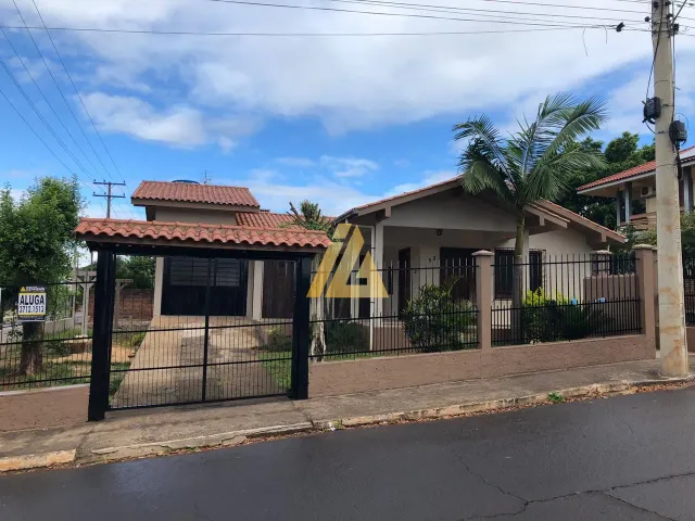 Casa com 3 dormitórios