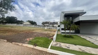 Fachada de uma casa moderna em Lajeado, Brasil.