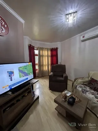 Casa com 3 dormitórios, foto 1