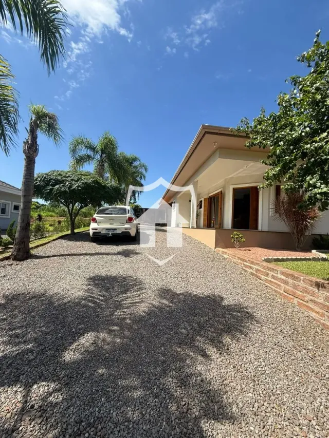 Casa com 3 dormitórios
