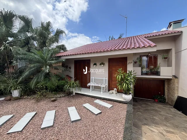 Casa com 3 dormitórios
