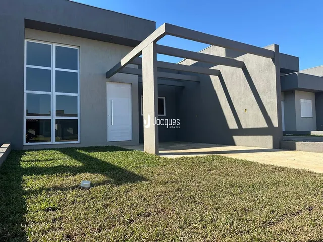 Casa geminada com 2 dormitórios