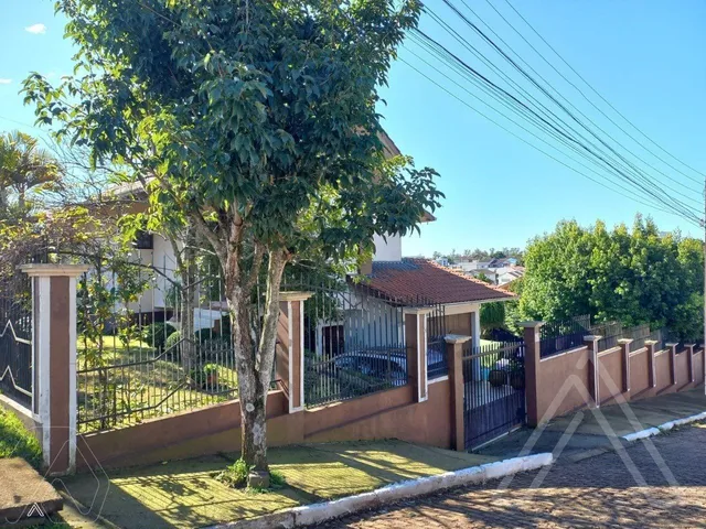 Casa com 4 dormitórios, foto 2