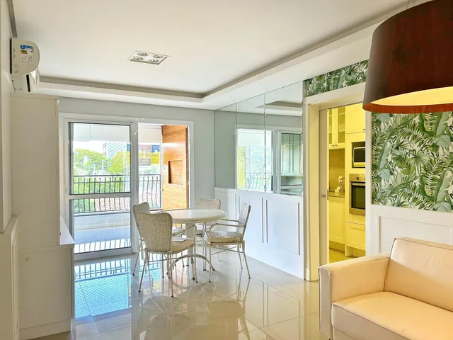 Apartamento com 2 dormitórios