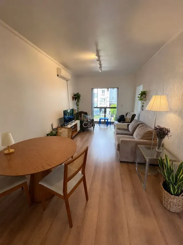 Apartamento com 2 dormitórios