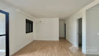 Apartamento com 2 dormitórios, foto 5