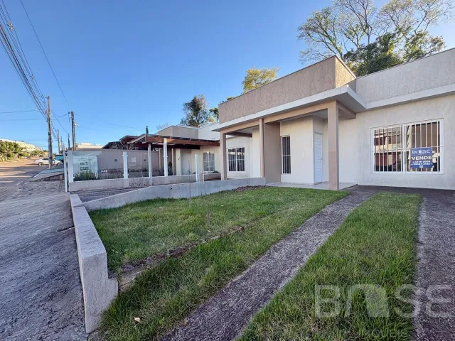 Casa geminada com 2 dormitórios