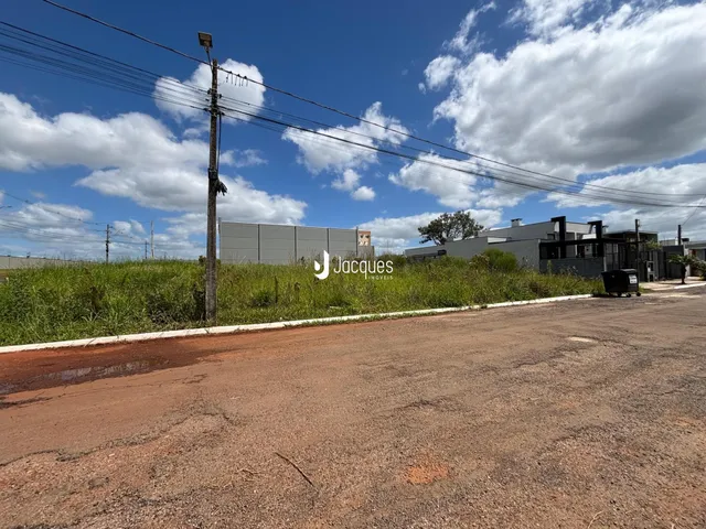 A foto mostra a fachada de uma propriedade em Lajeado, Brasil.