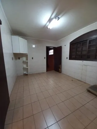 Casa com 4 dormitórios, foto 4