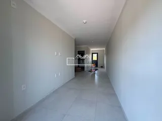 Casa geminada com 2 dormitórios, foto 2