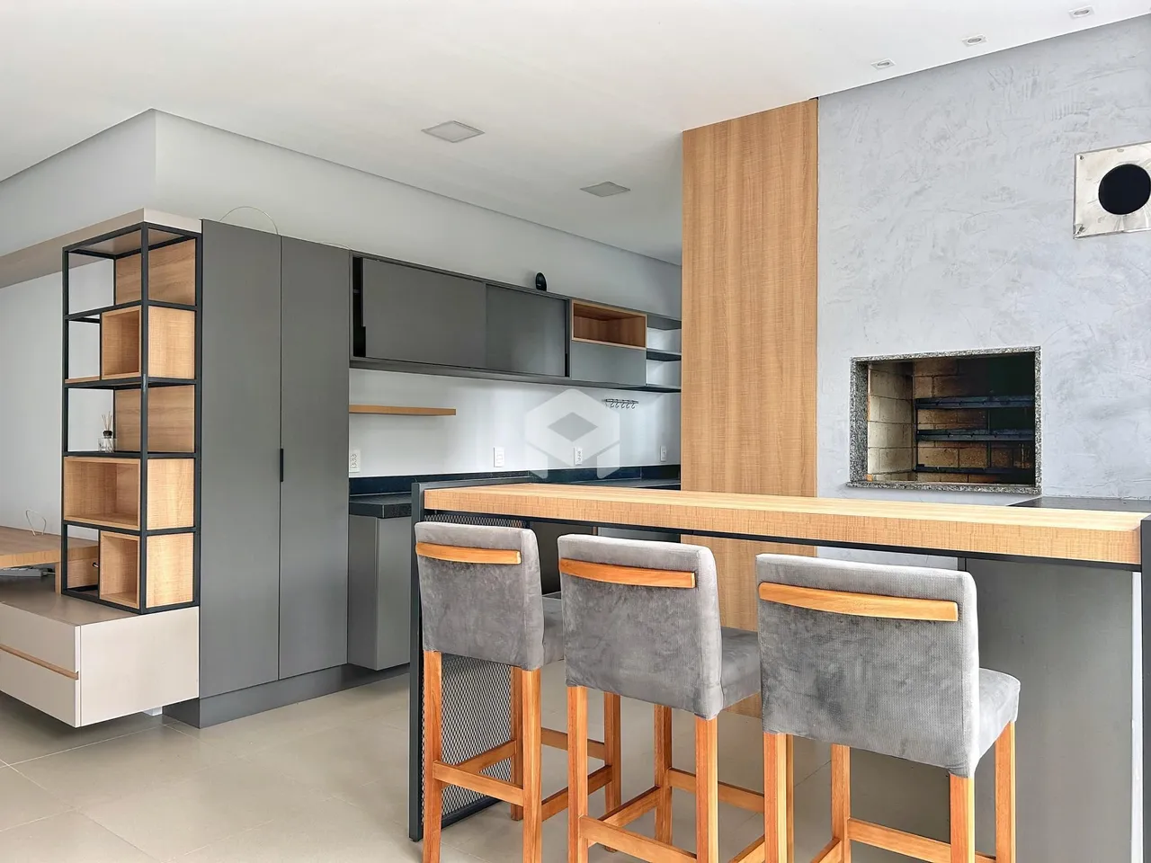 Apartamento com 2 dormitórios, foto 1