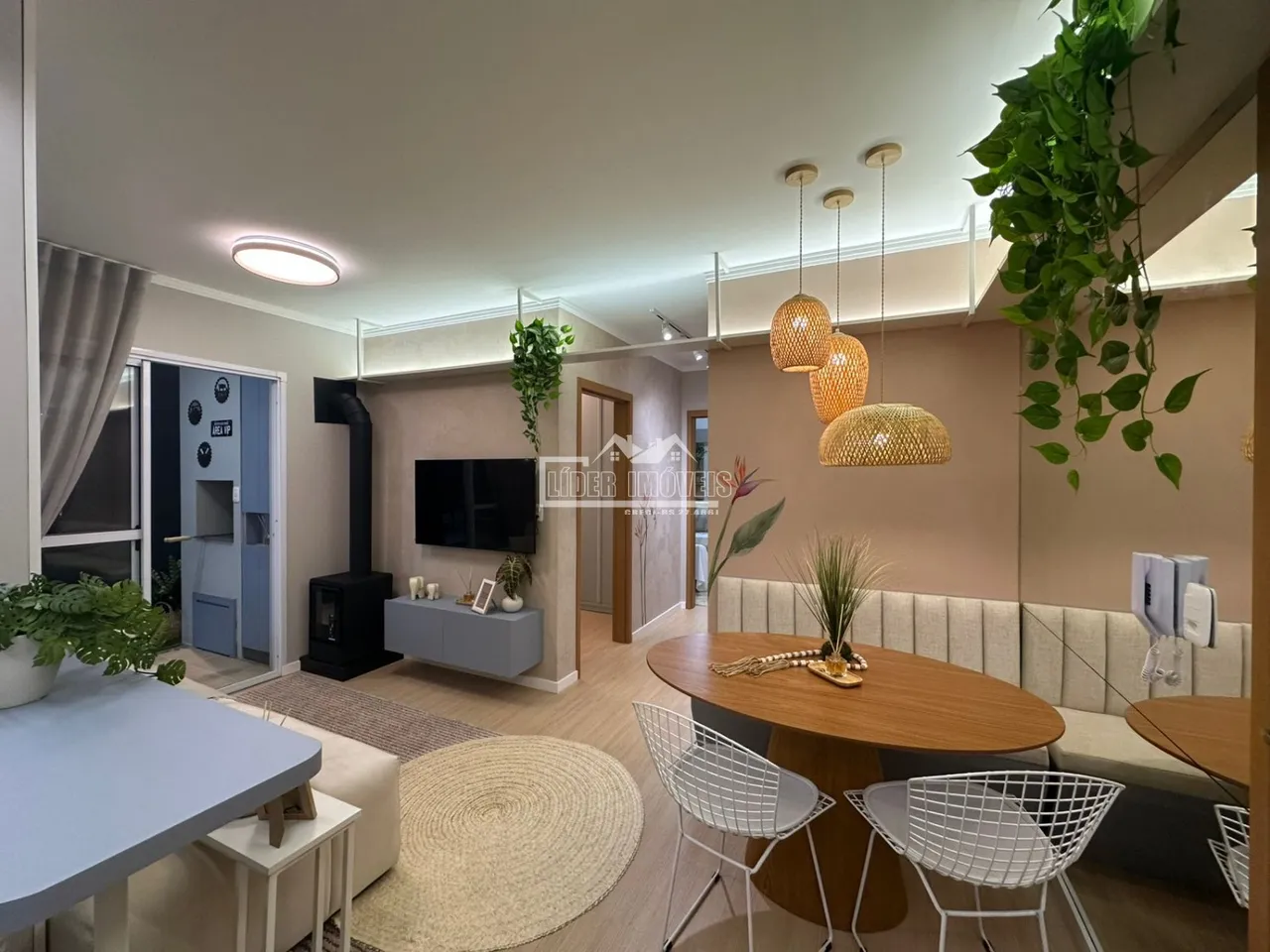 Apartamento com 2 dormitórios, foto 1