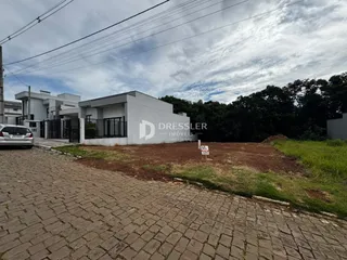 Fachada de uma residência moderna em Lajeado, Brasil.