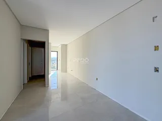 Corredor interno de uma residência em Lajeado, Brasil.