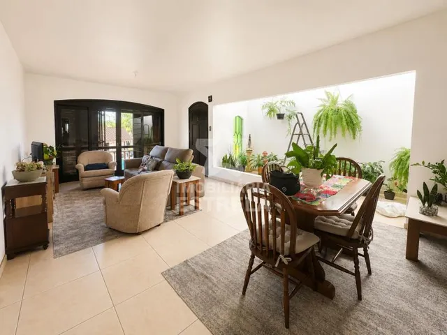 Apartamento com 3 dormitórios, foto 2