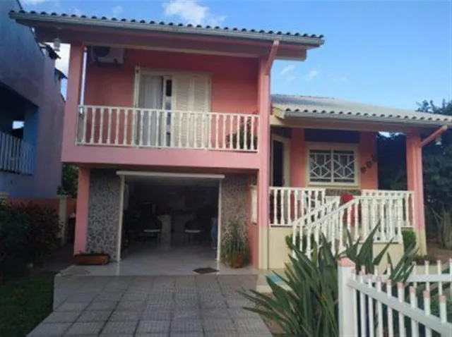 Casa com 3 dormitórios