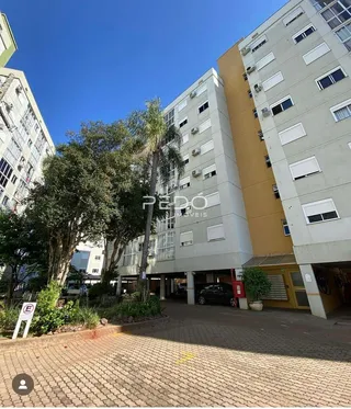 Vista da fachada de um prédio residencial em Lajeado, Brasil.