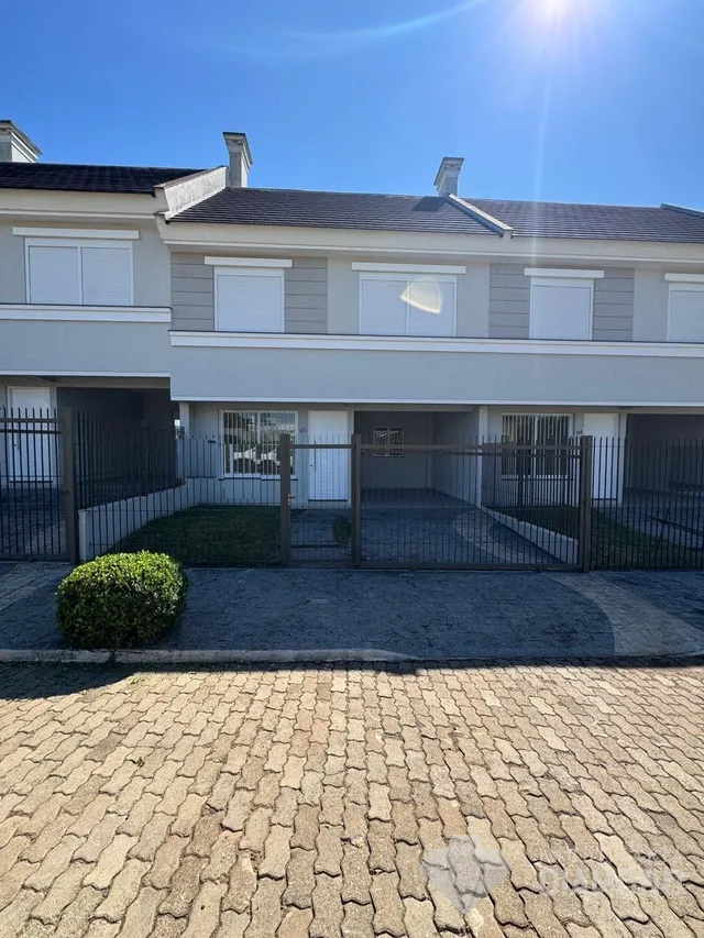 Sobrado com 3 dormitórios