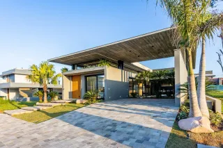 Casa com 4 dormitórios, foto 2
