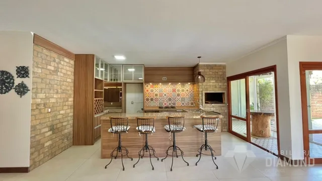 Casa com 4 dormitórios, foto 4