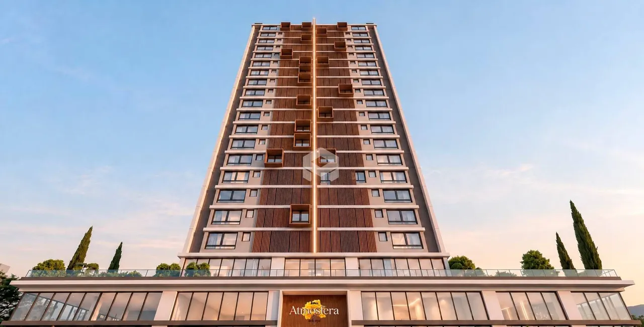 Fachada de um edifício residencial alto em Lajeado, Brasil.